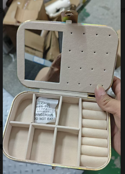 Portable Jewelry Organizer with Mirror