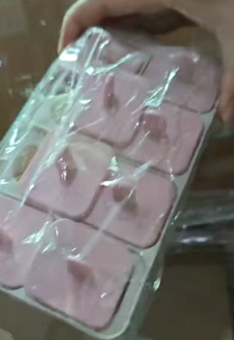 Silicone Ice Cube Tray with Lids
